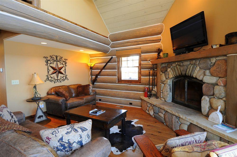 Powder Ridge Cabins Big Sky Extérieur photo